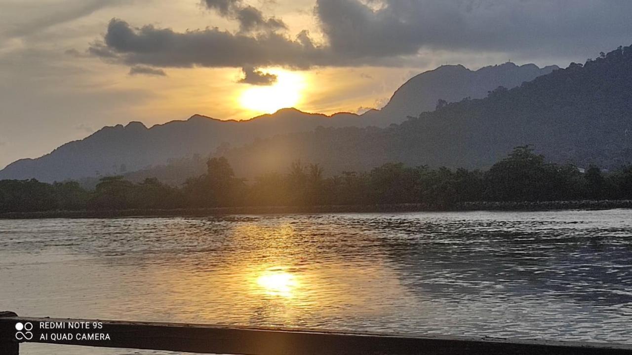 Villa Dalam Laut 533 Pantai Cenang (Langkawi)